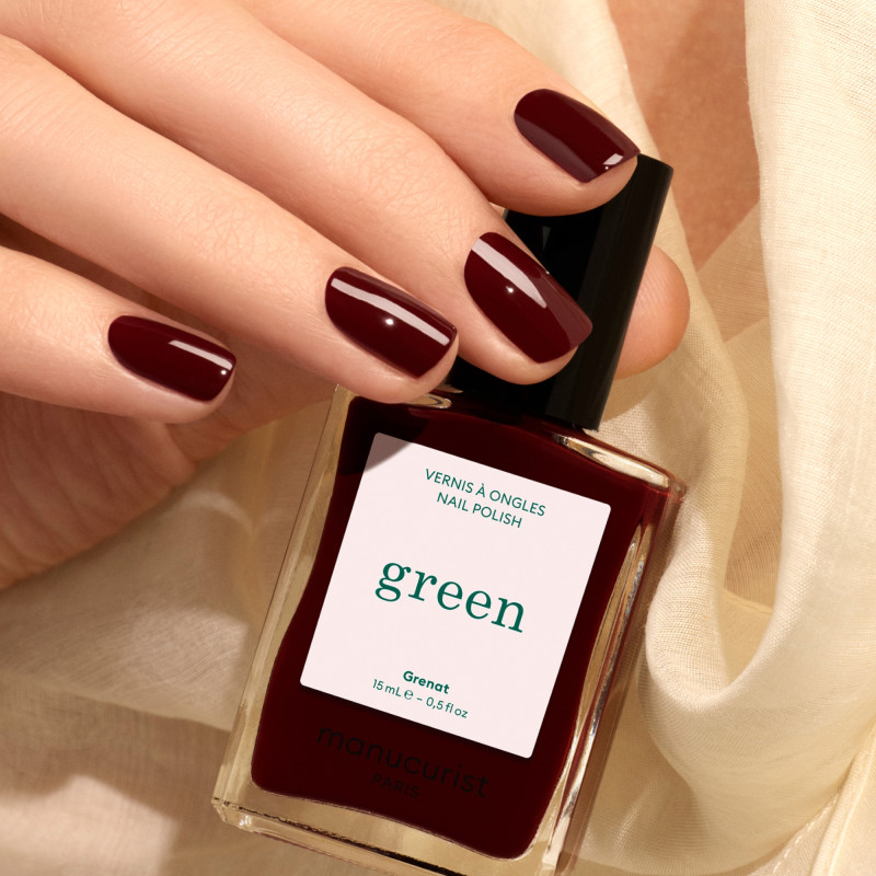 vernis à ongles green grenat